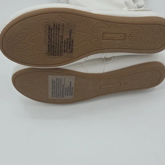 Elegant White Buckle Slouchy Boots - Picture 10 of 16